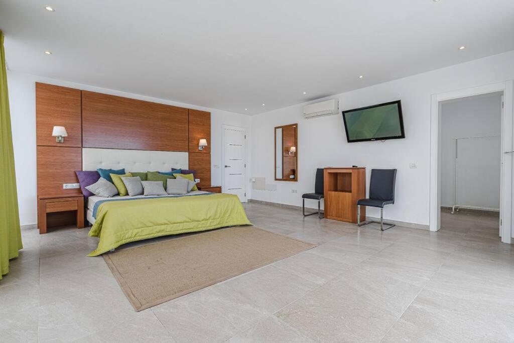 Villa Riviera De 4 Dormitorios Con Piscina. Costa Adeje  Bagian luar foto
